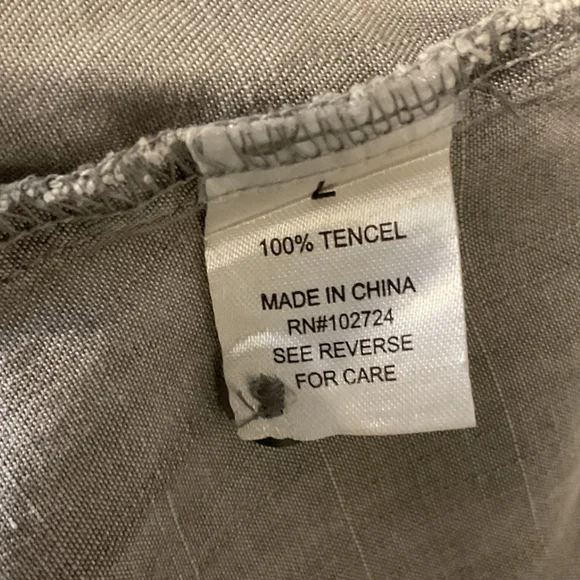 Hester & Orchard button front v neck slouchy tunic Shirt, Gray wash , Size L - Picture 8 of 10